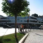Dvosobni U Blizini Centra Grada