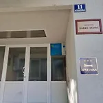 Dvosobni U Blizini Centra Grada
